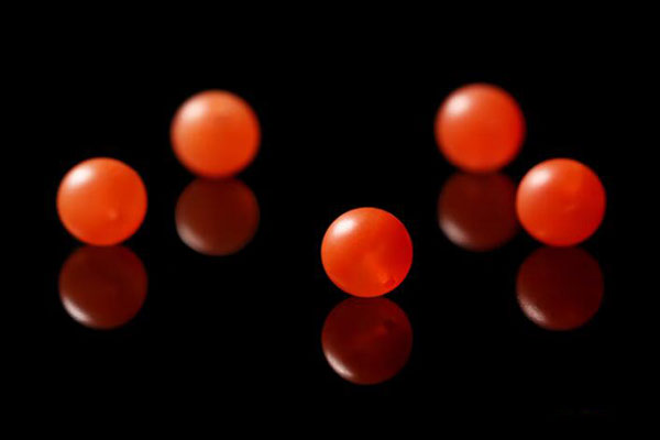 南紅瑪瑙顏色有那些？如何準(zhǔn)確劃分南紅瑪瑙顏色？