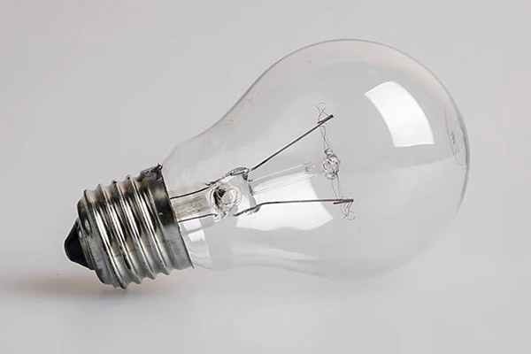 鎢絲燈有什么優(yōu)勢？鎢絲燈和LED燈哪個好？