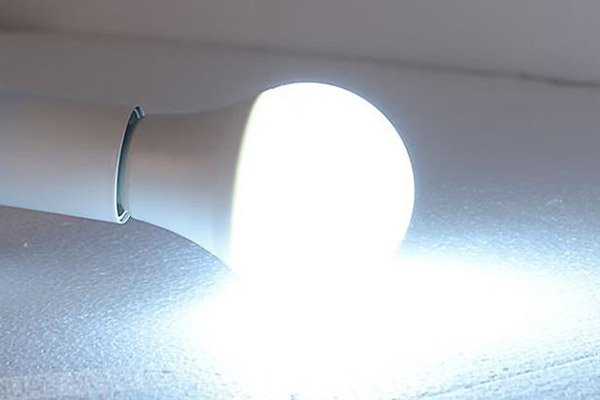 冷光源與熱光源有什么區(qū)別？D65光源是冷光源還是熱光源？