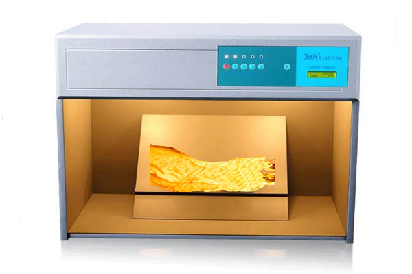 光源色溫對(duì)物體顏色明暗程度有什么影響？