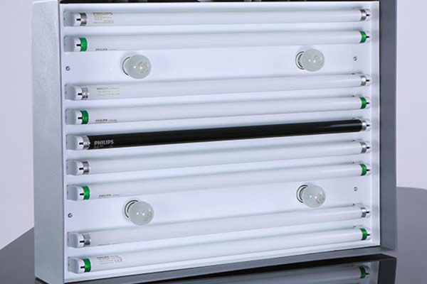 標準光源箱中白熾燈的光通量怎么測試？